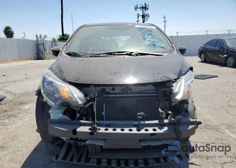 2018 Nissan Versa Note S z USA, uszkodzony, nr VIN 3N1CE2CP6JL357578